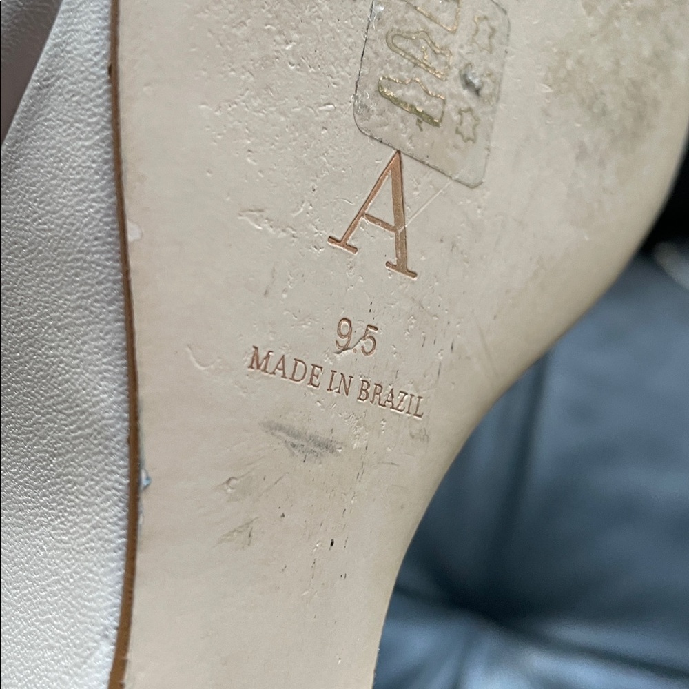 Anthropologie Curved Edge Slingback Heels Cream Size 9.5 - Picture 8 of 14